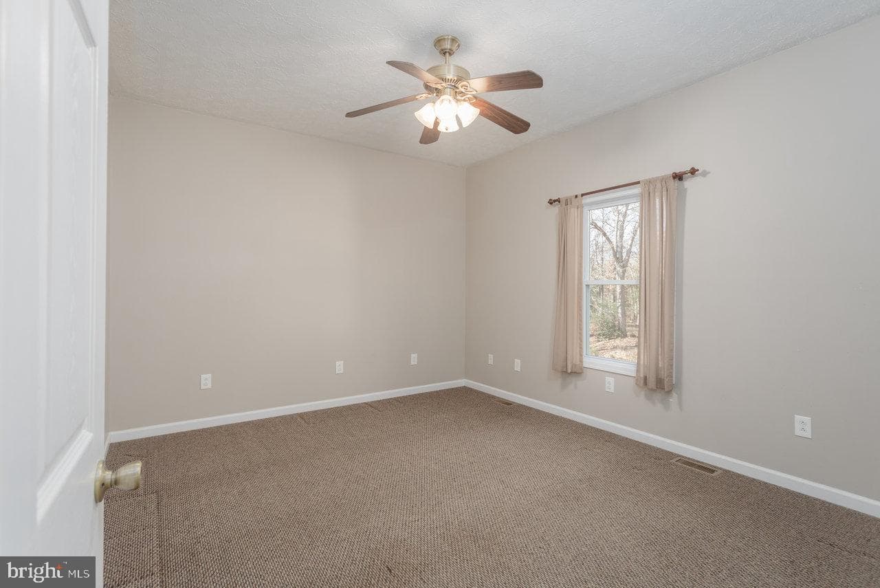 987 Riverside Drive photo 28