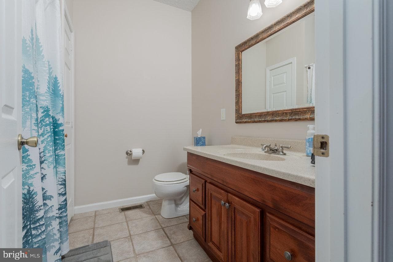 987 Riverside Drive photo 30