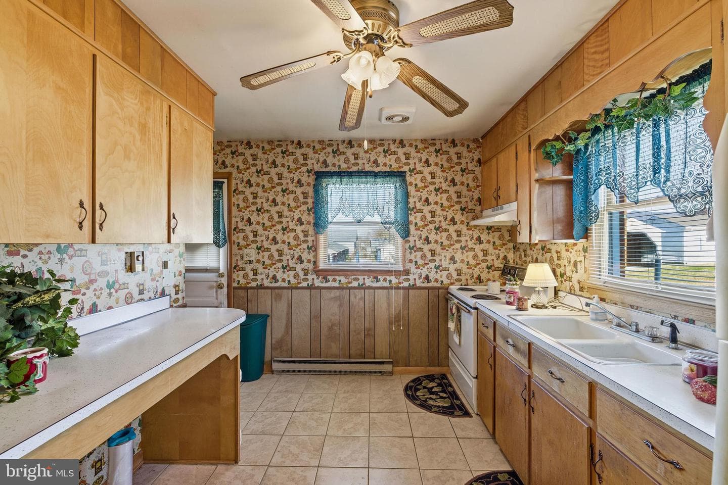 115 Sunset Drive photo 3