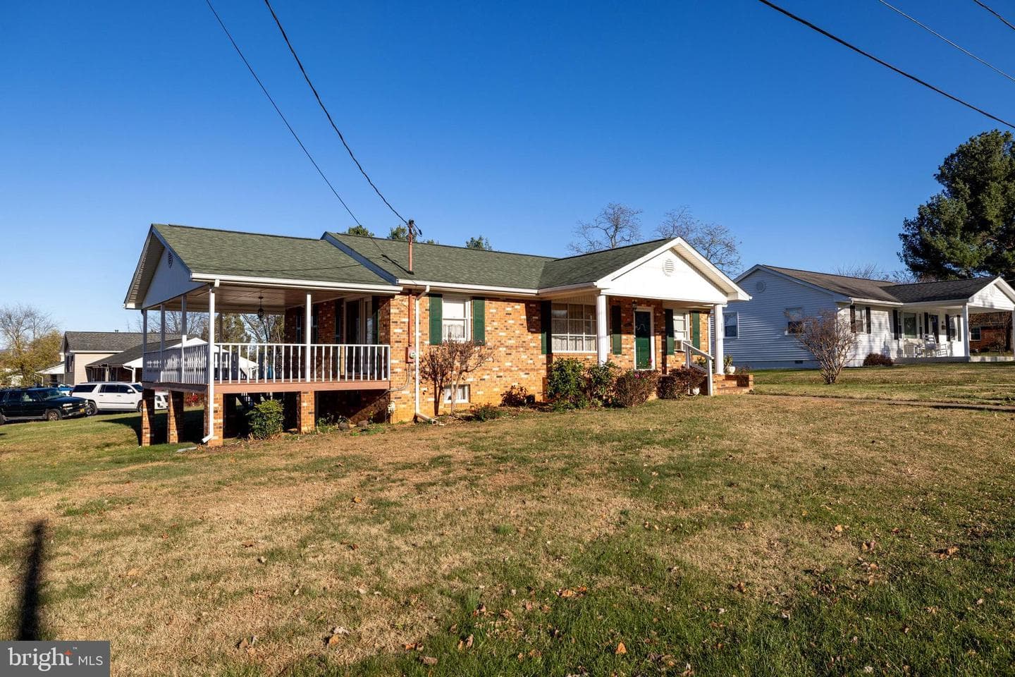 115 Sunset Drive photo 32