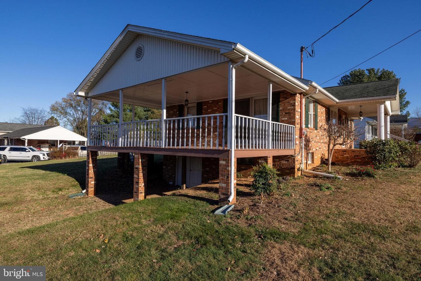 115 Sunset Drive photo 40