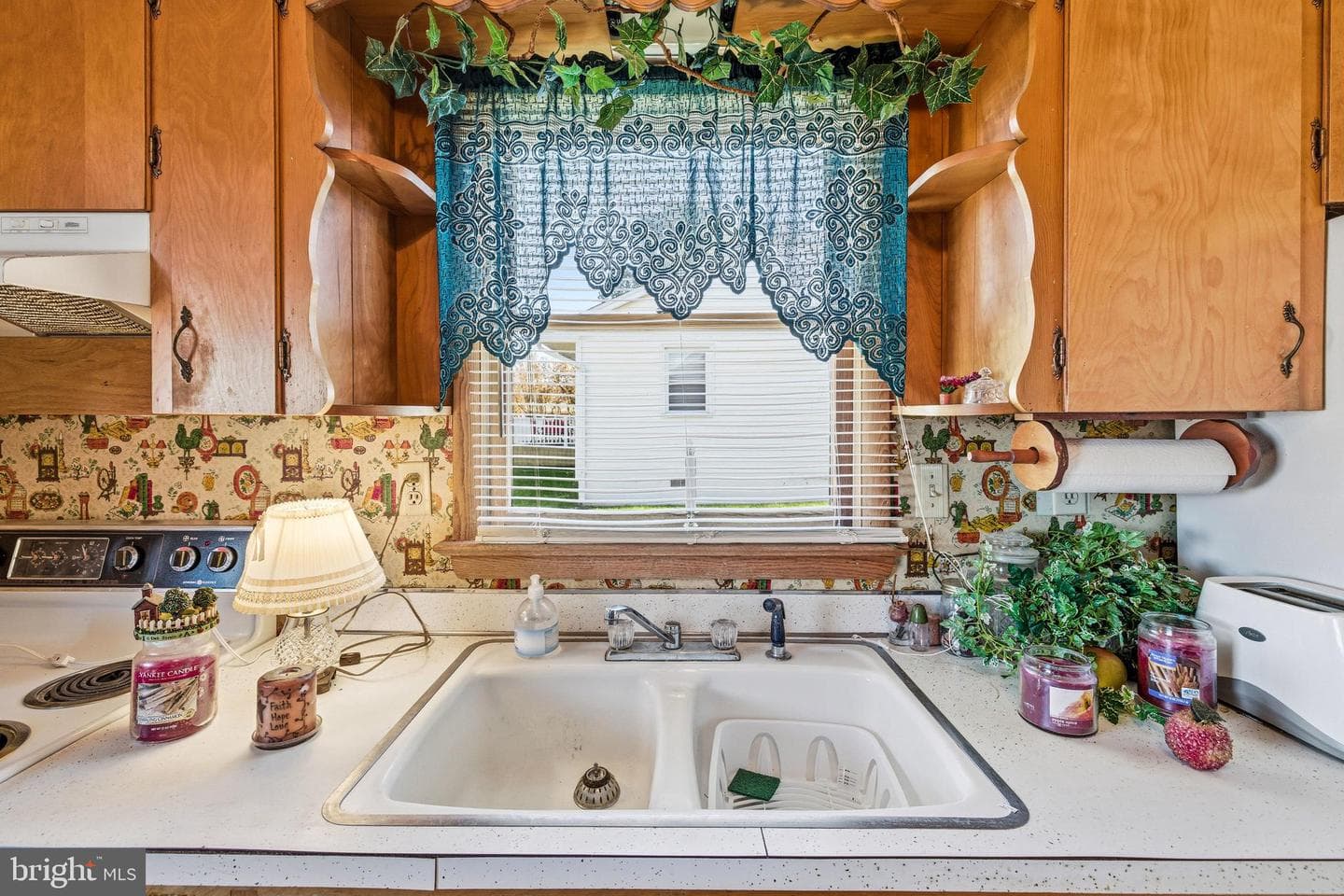 115 Sunset Drive photo 8