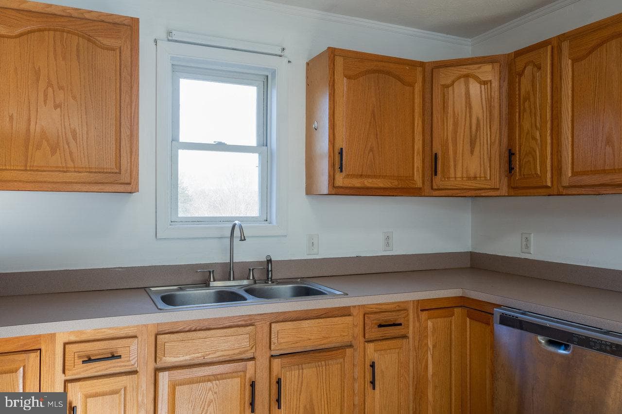 145 Hickory Drive photo 10