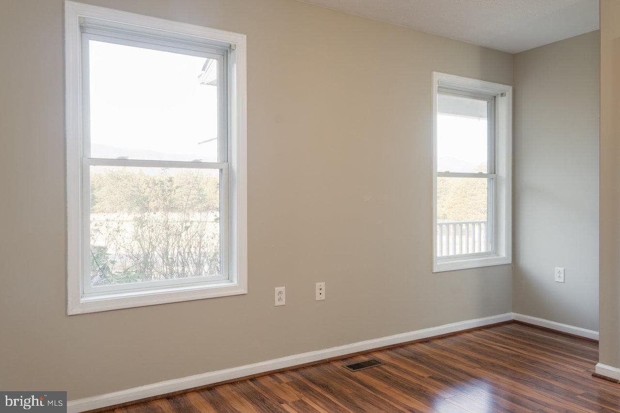 145 Hickory Drive photo 23