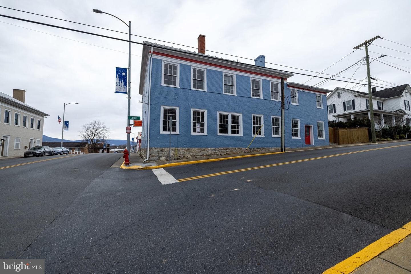 221 W Main Street photo 48
