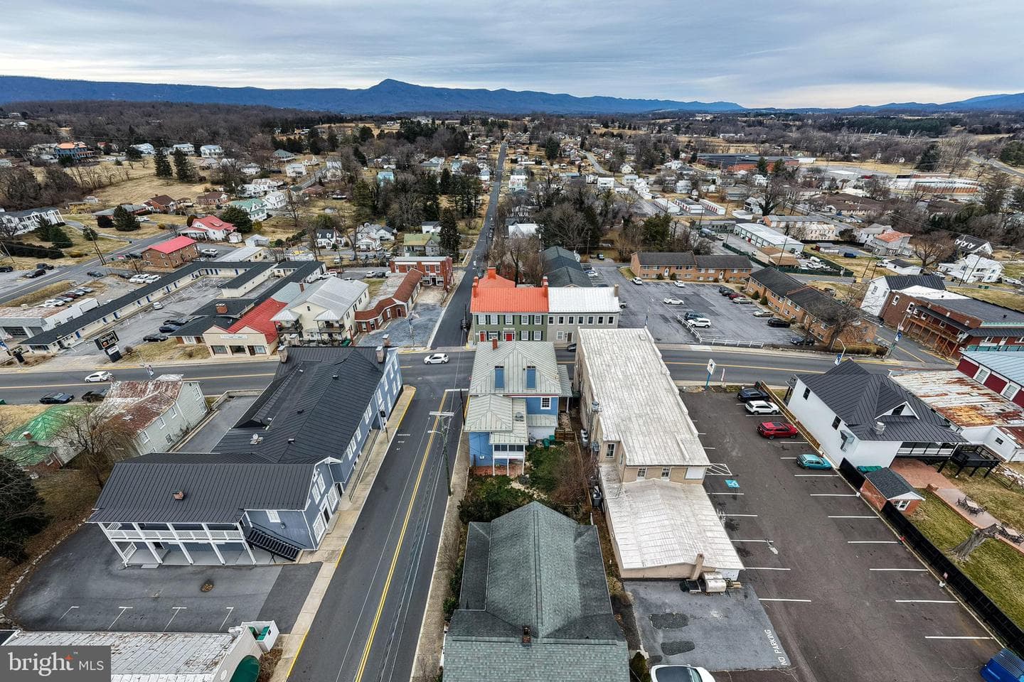 221 W Main Street photo 72