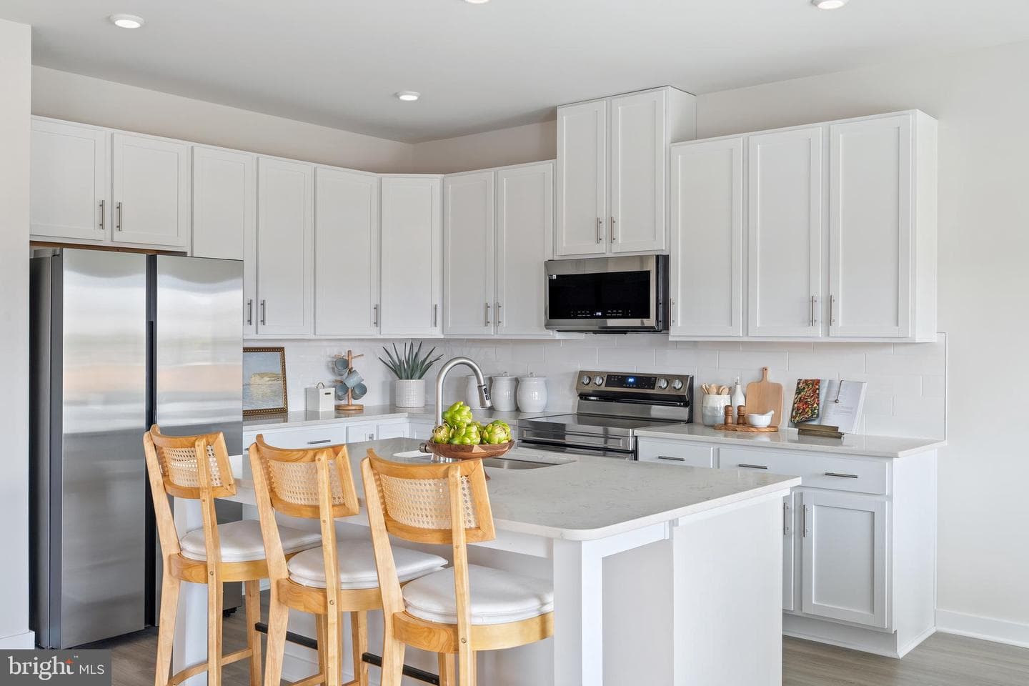 342 Caterpillar Drive photo 2