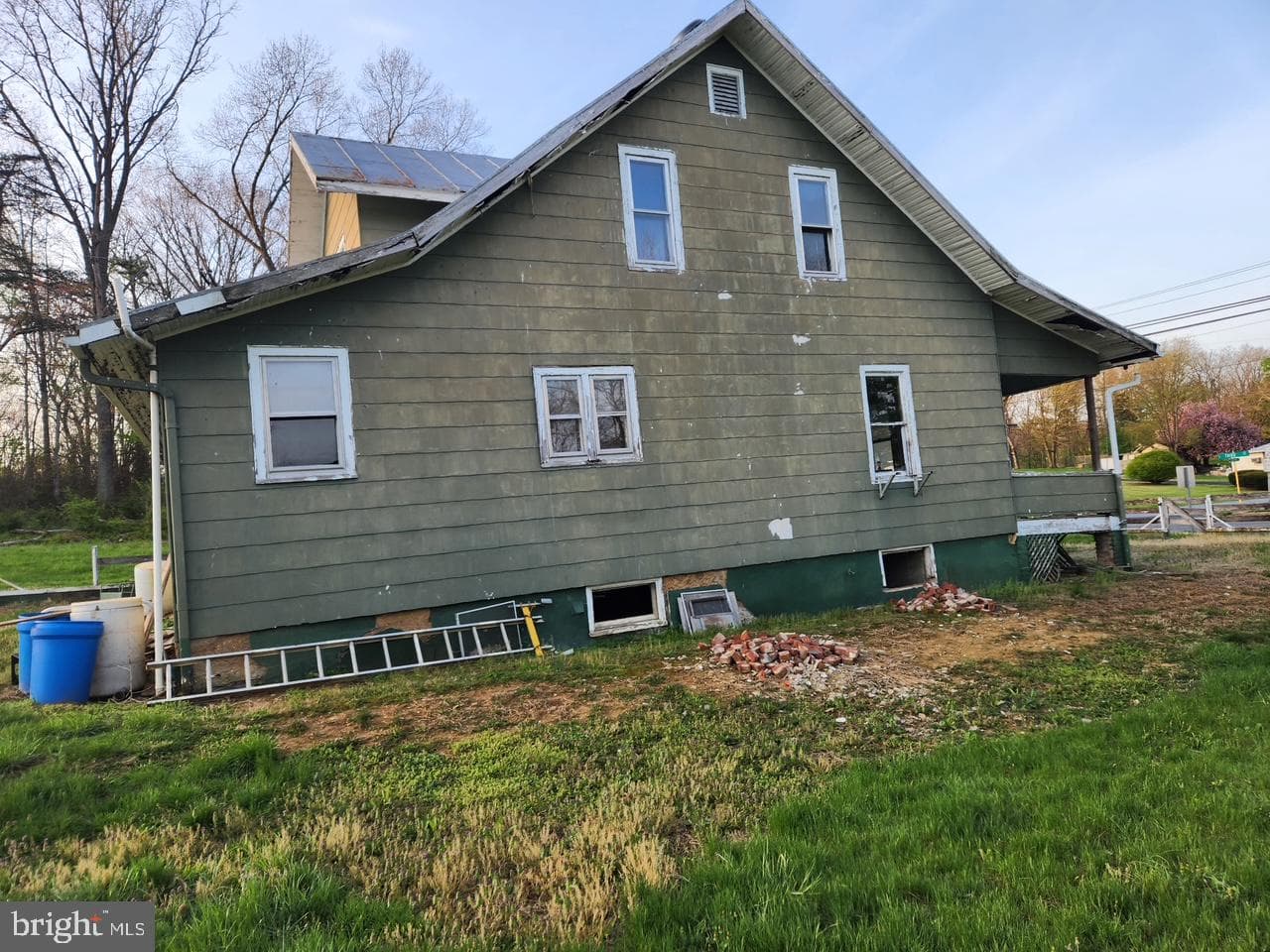 361 Trenton Avenue photo 3
