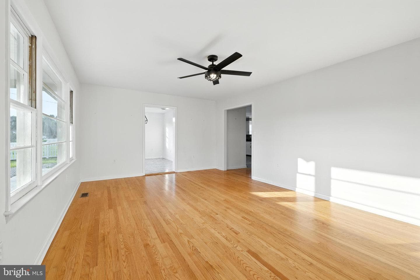 6 Charles Street photo 17