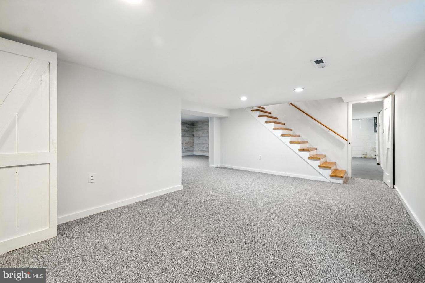 6 Charles Street photo 42