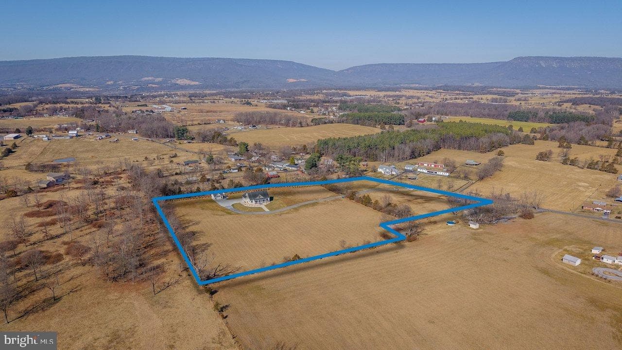 215 Forrest Drive photo 115
