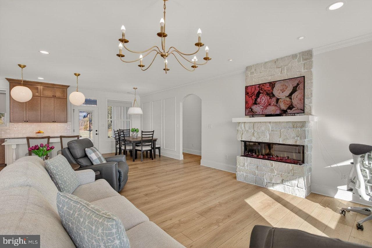 215 Forrest Drive photo 12