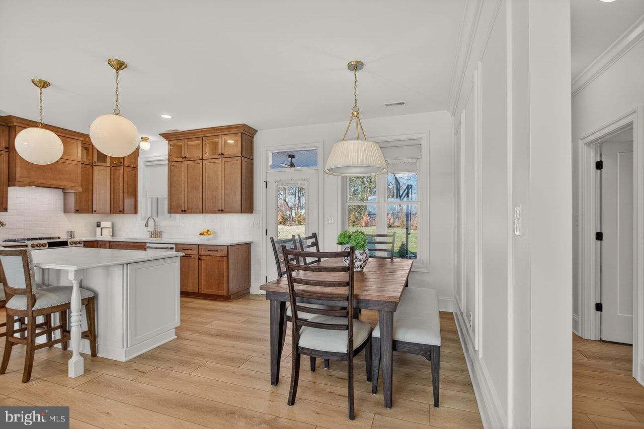 215 Forrest Drive photo 36