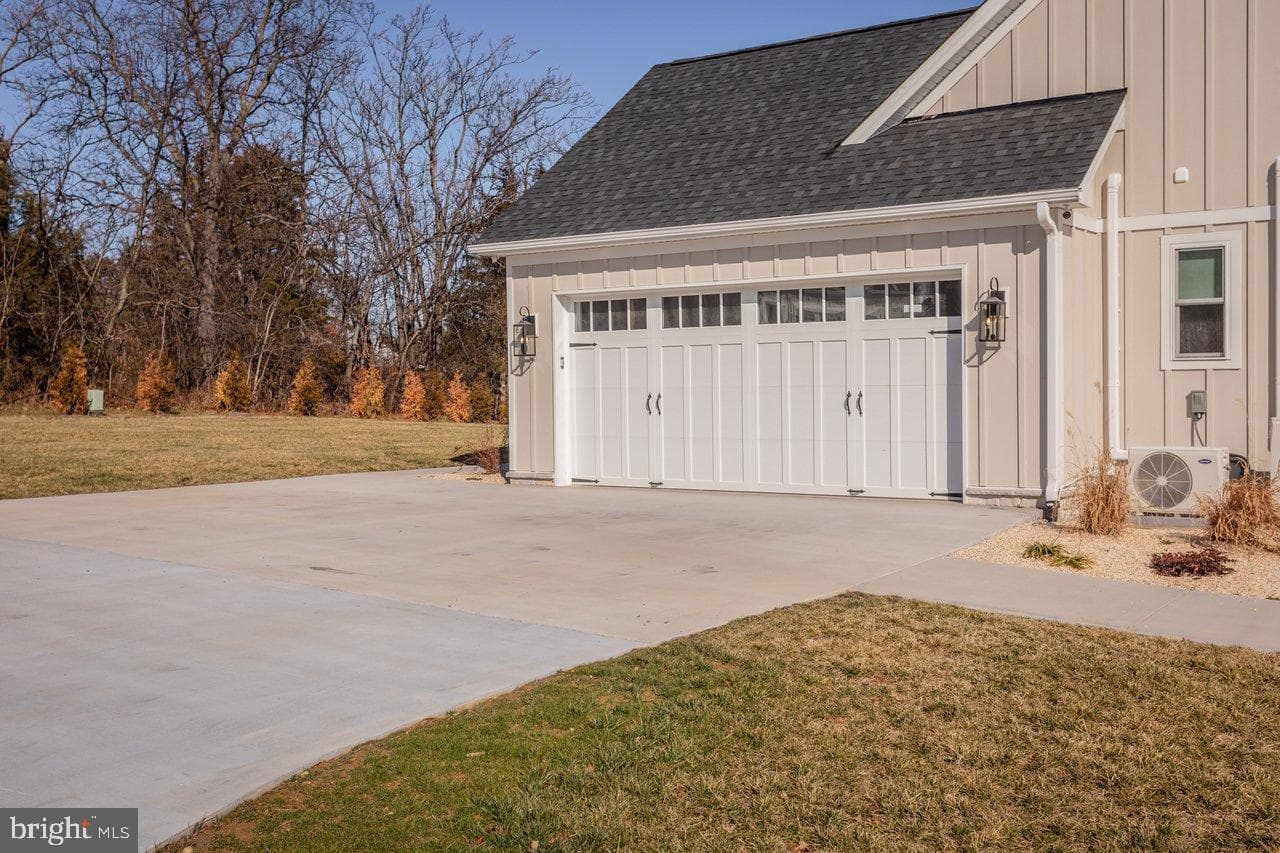 215 Forrest Drive photo 82