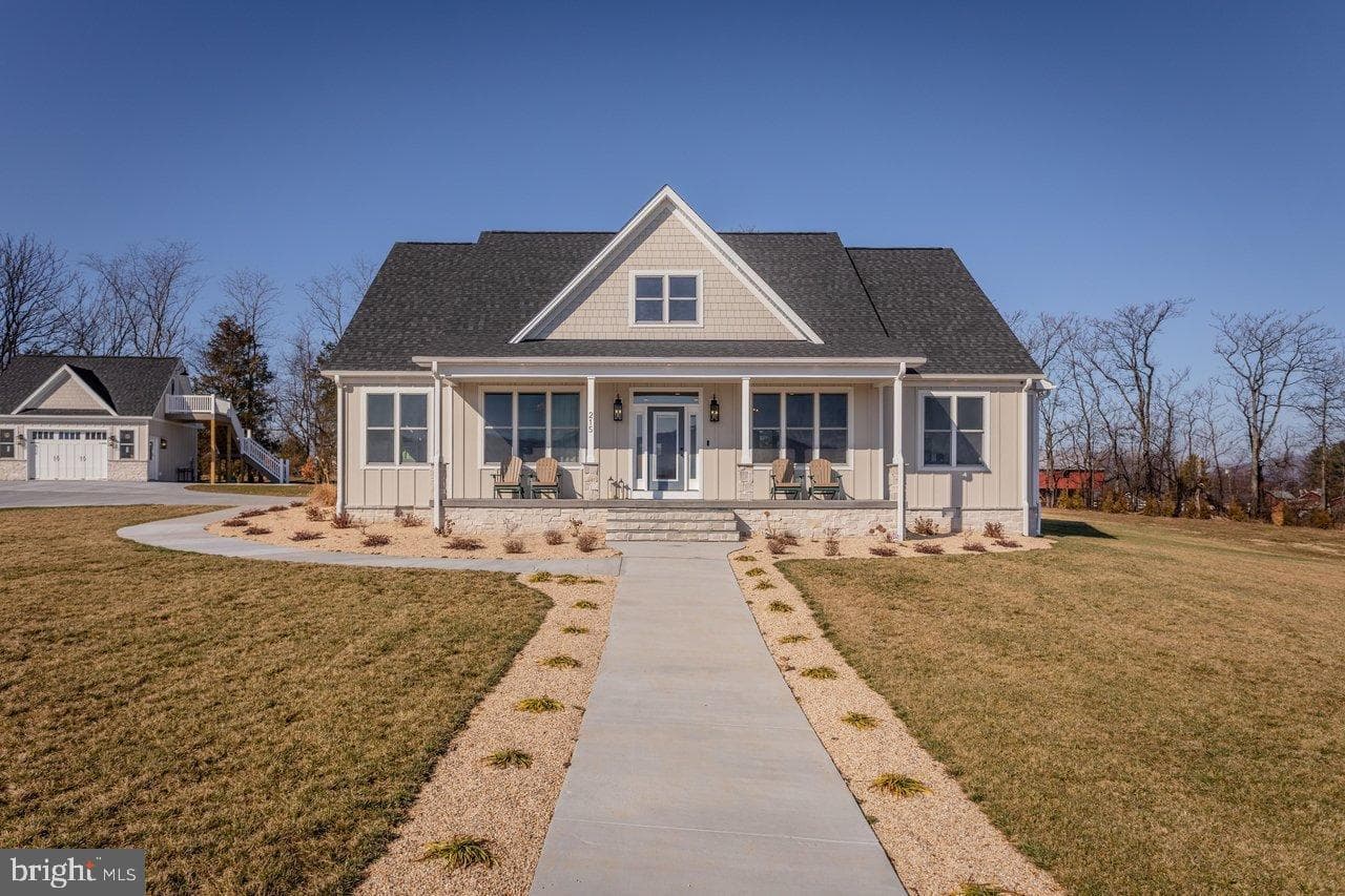 215 Forrest Drive photo 9