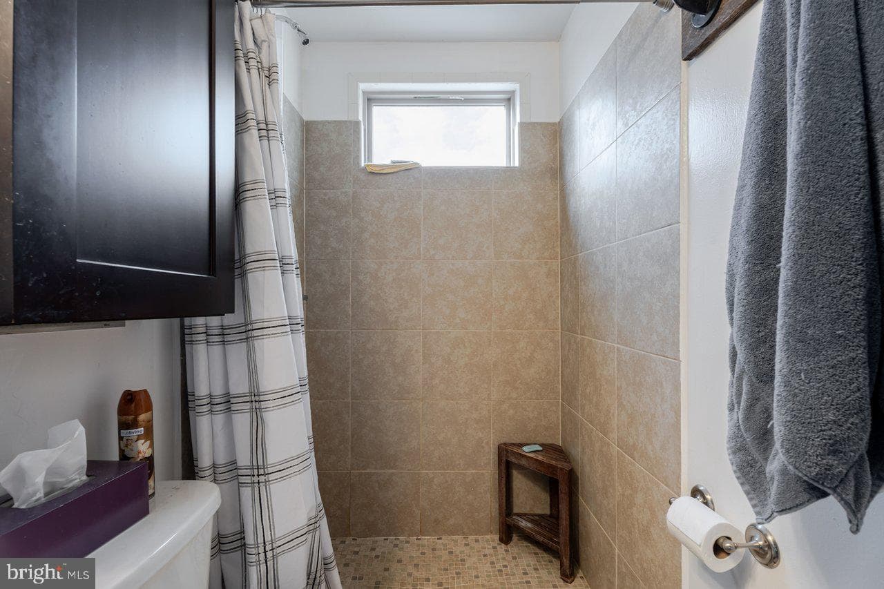 345 Wildwood Lane photo 20