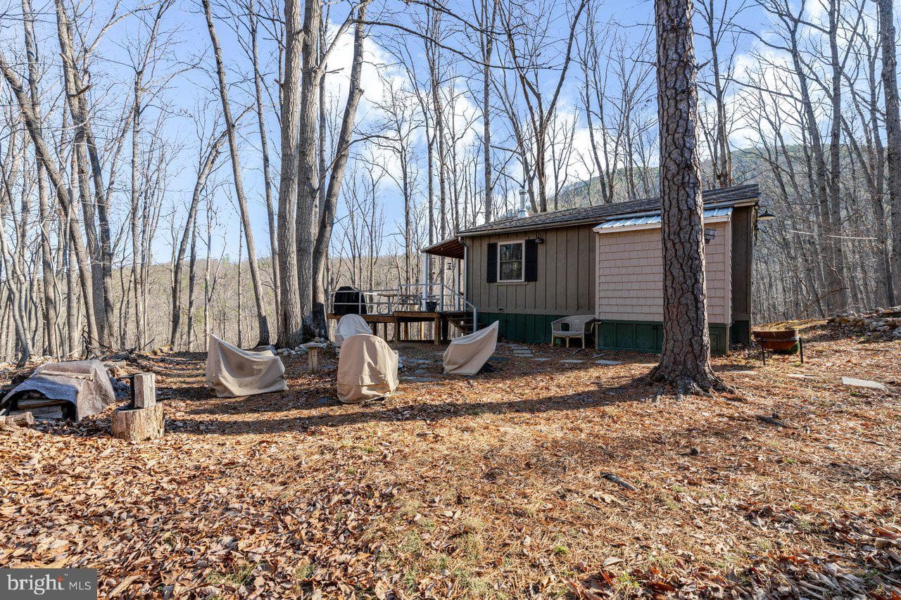 345 Wildwood Lane photo 33