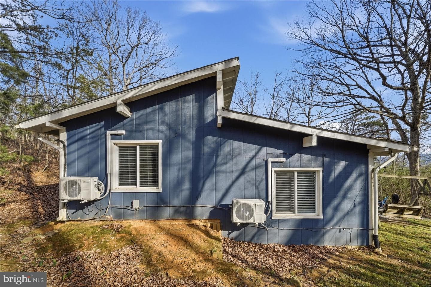 120 Lake Drive photo 18