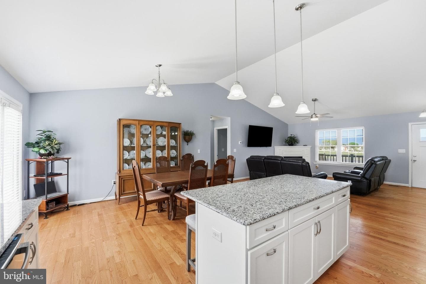 133 Arthur Lane photo 12