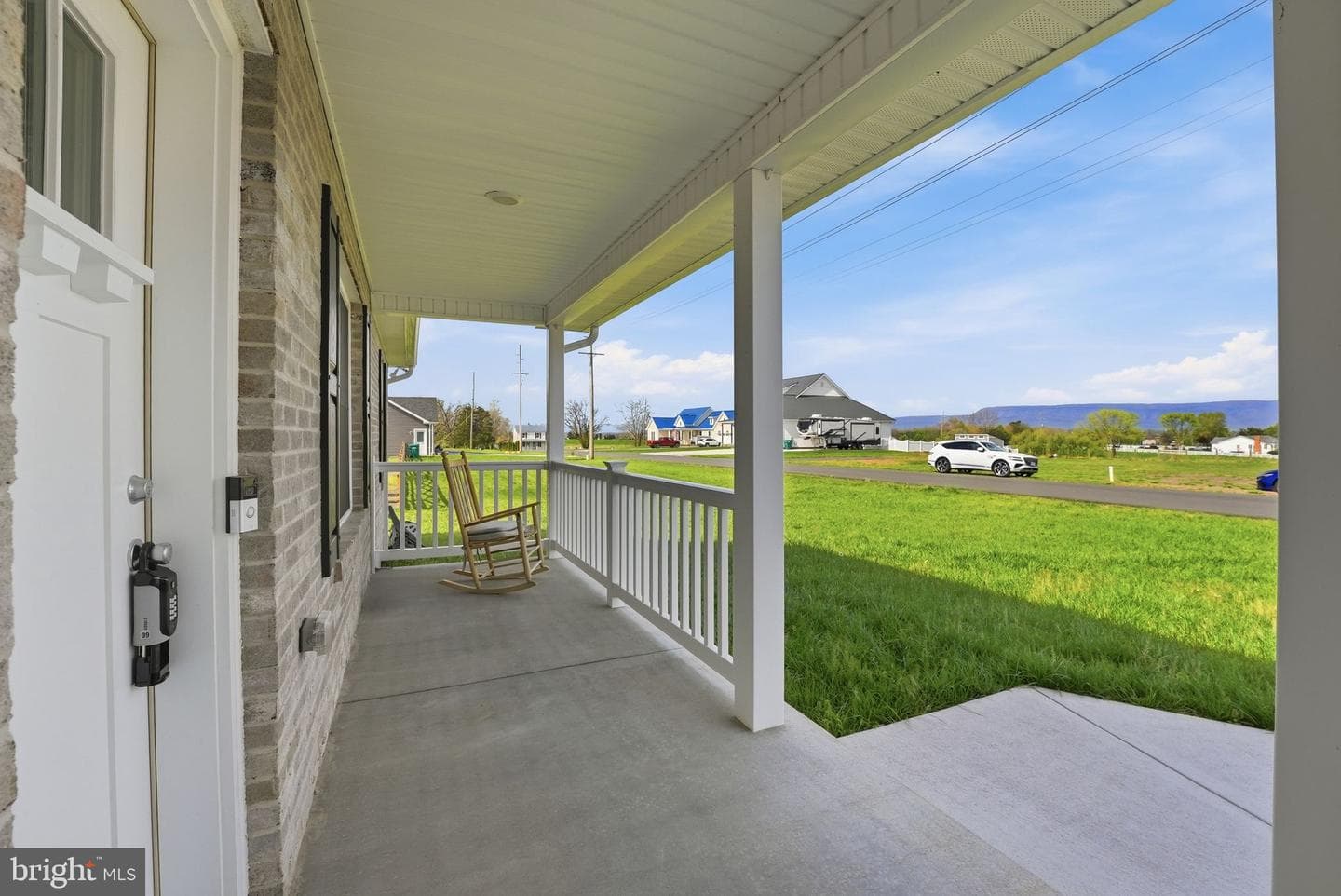 133 Arthur Lane photo 2