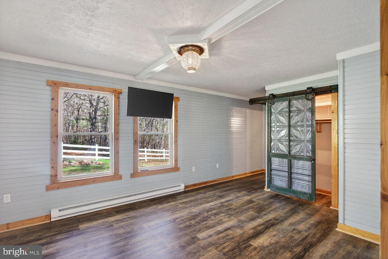 160 Gale Lane photo 21