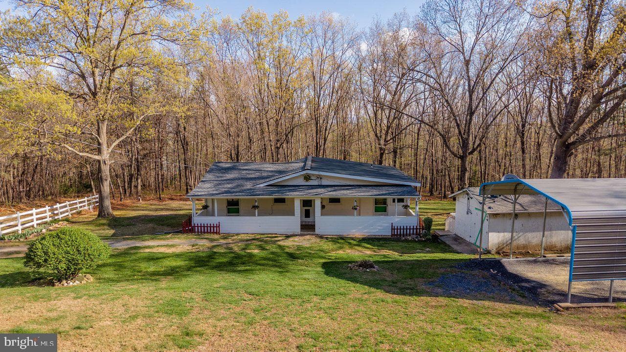 160 Gale Lane photo 46
