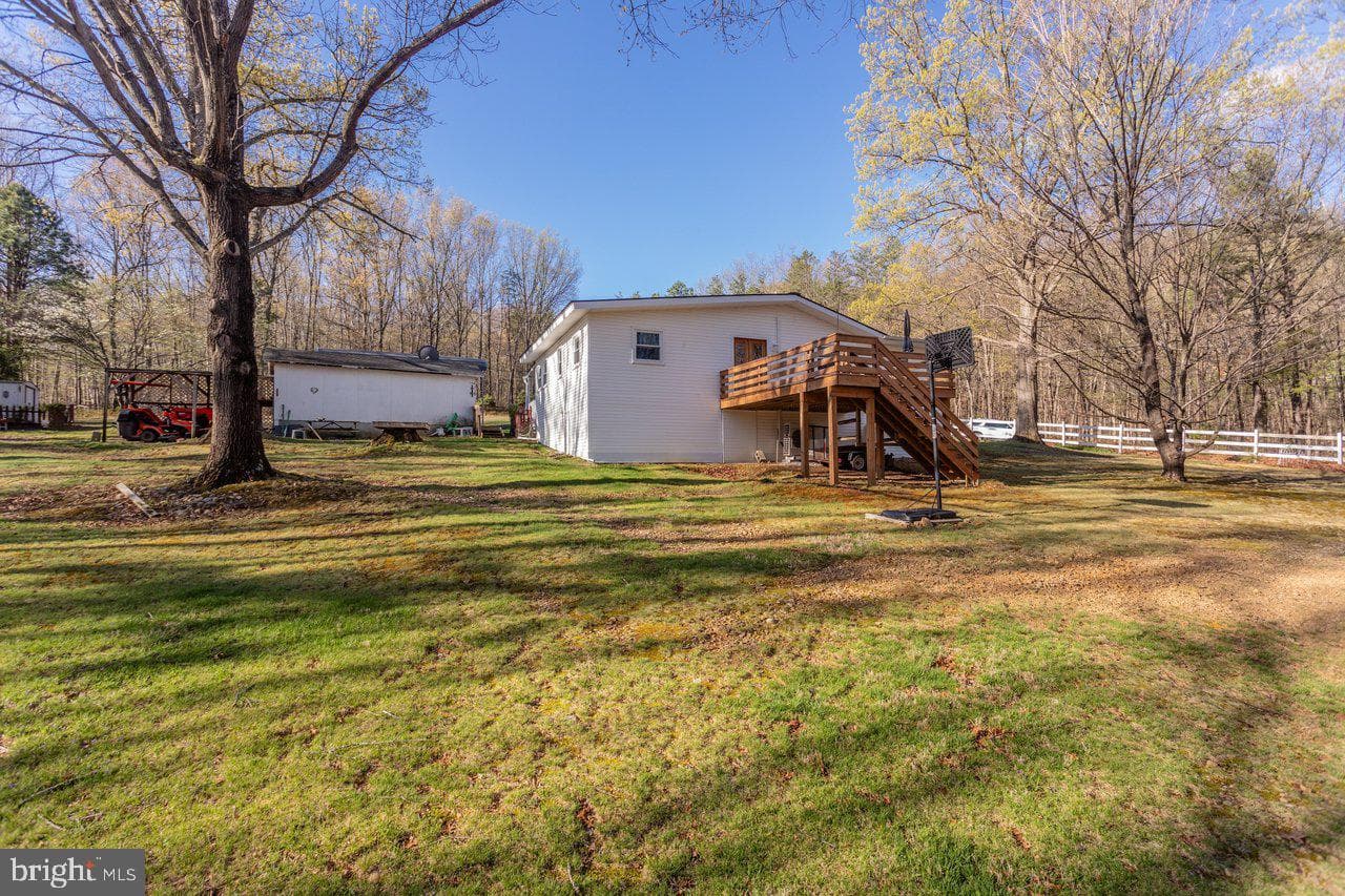 160 Gale Lane photo 48