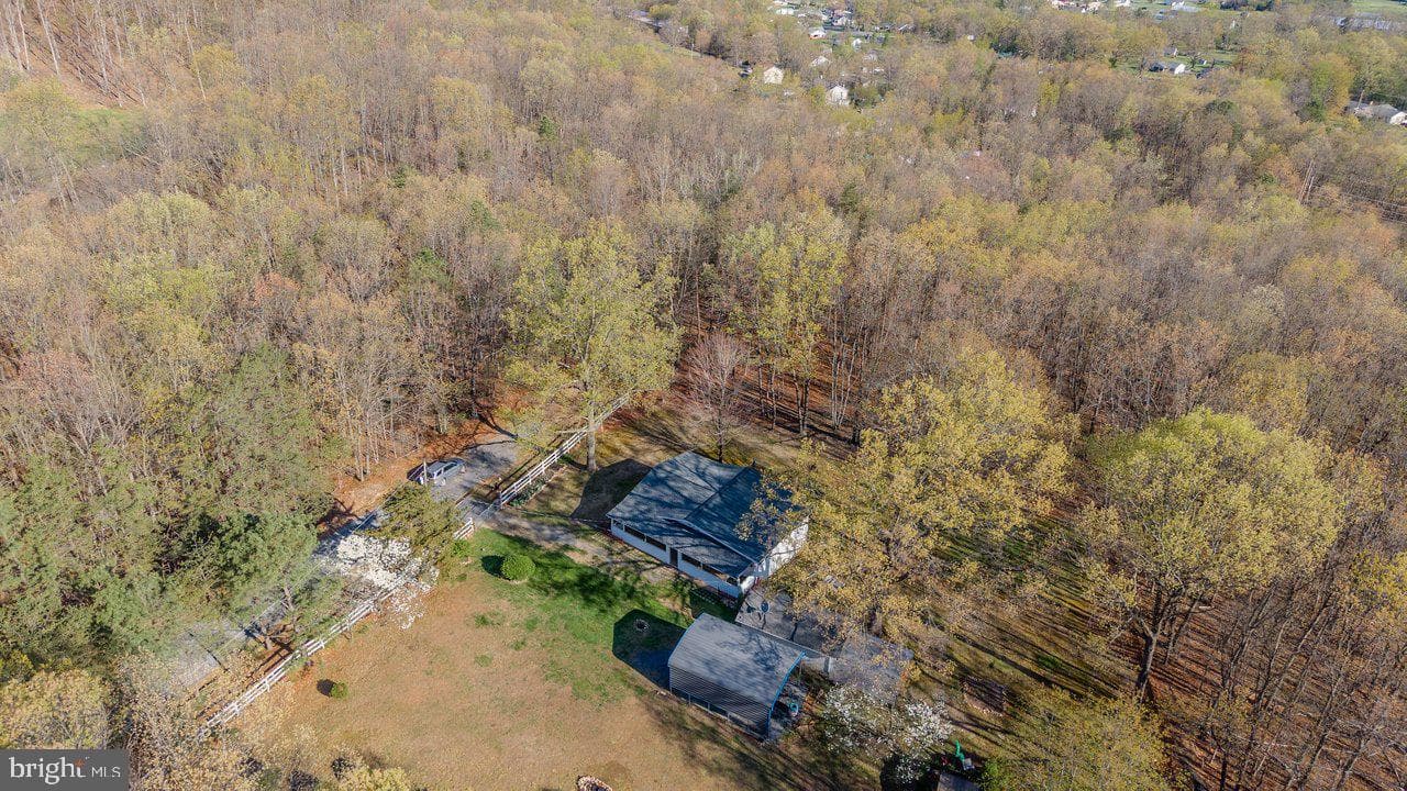 160 Gale Lane photo 68
