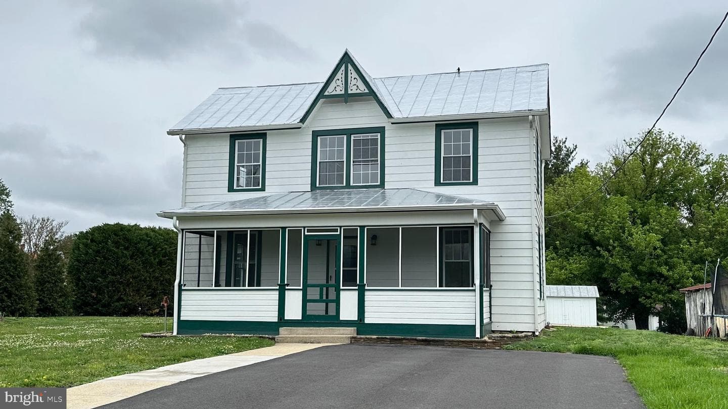 206 2nd Street, Shenandoah