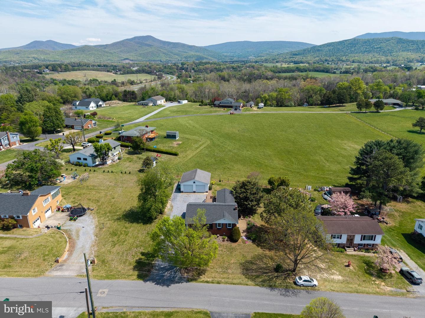 3 Cedar Drive photo 80