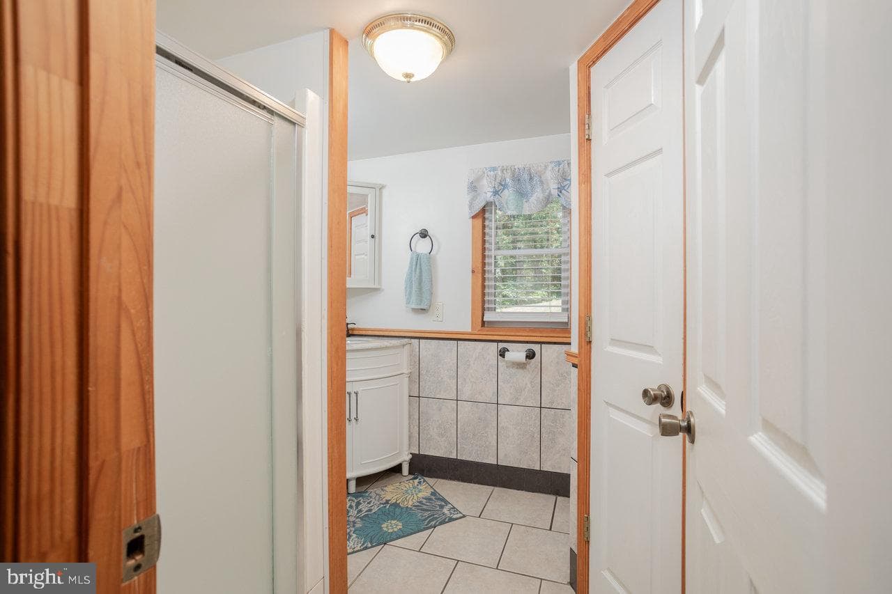 279 Helms Road photo 12