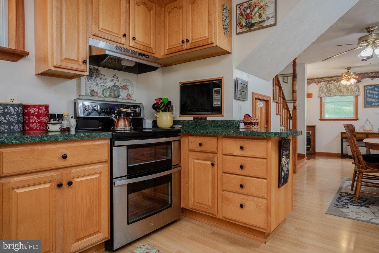 279 Helms Road photo 19