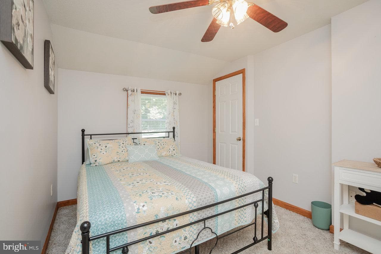 279 Helms Road photo 41