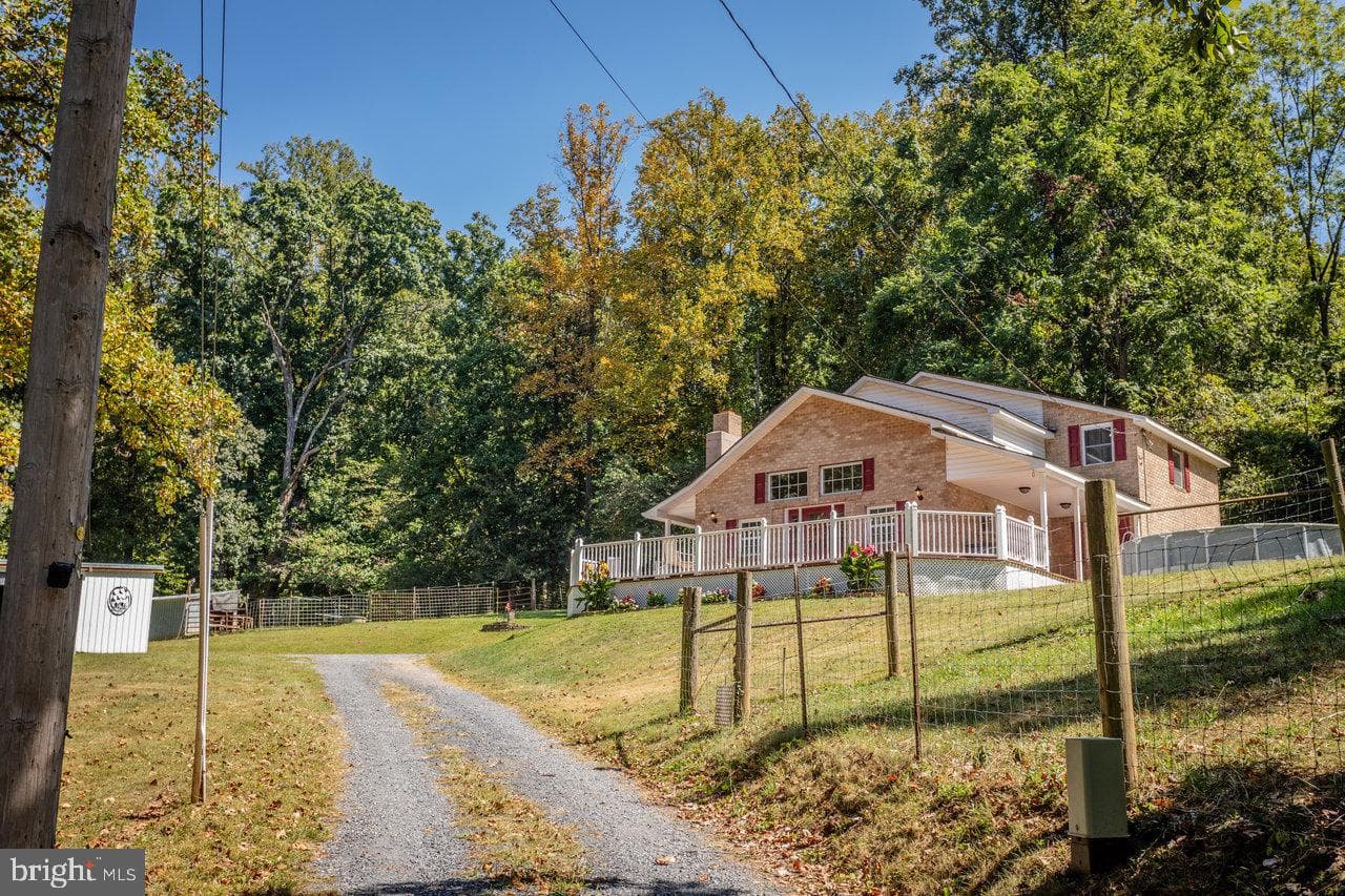 279 Helms Road photo 53