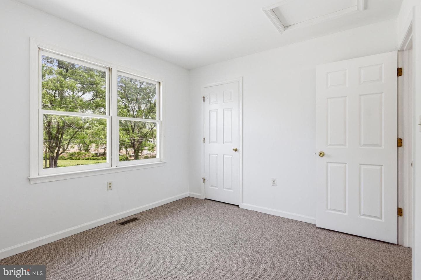 312 Quincy Avenue photo 22