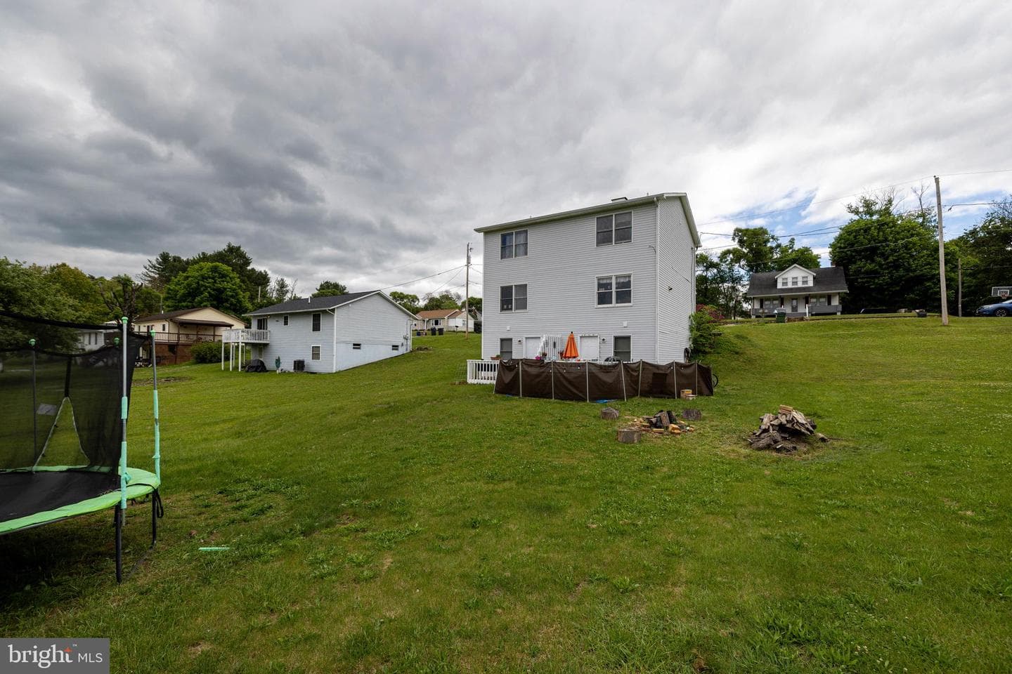 117 Warren Avenue photo 44