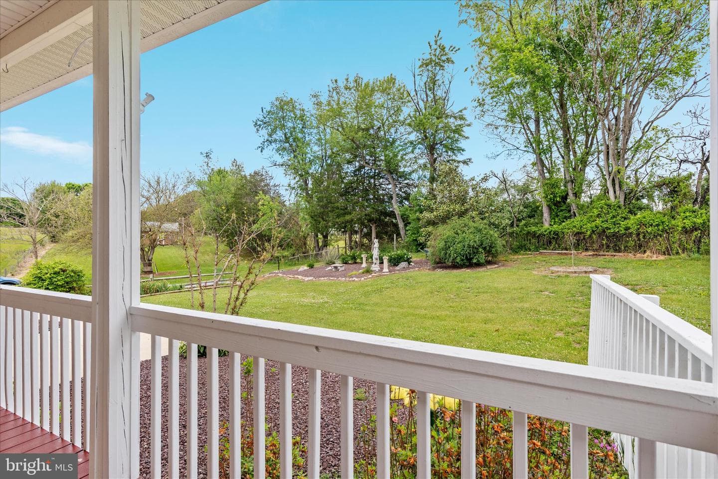 1050 Almond Drive photo 59