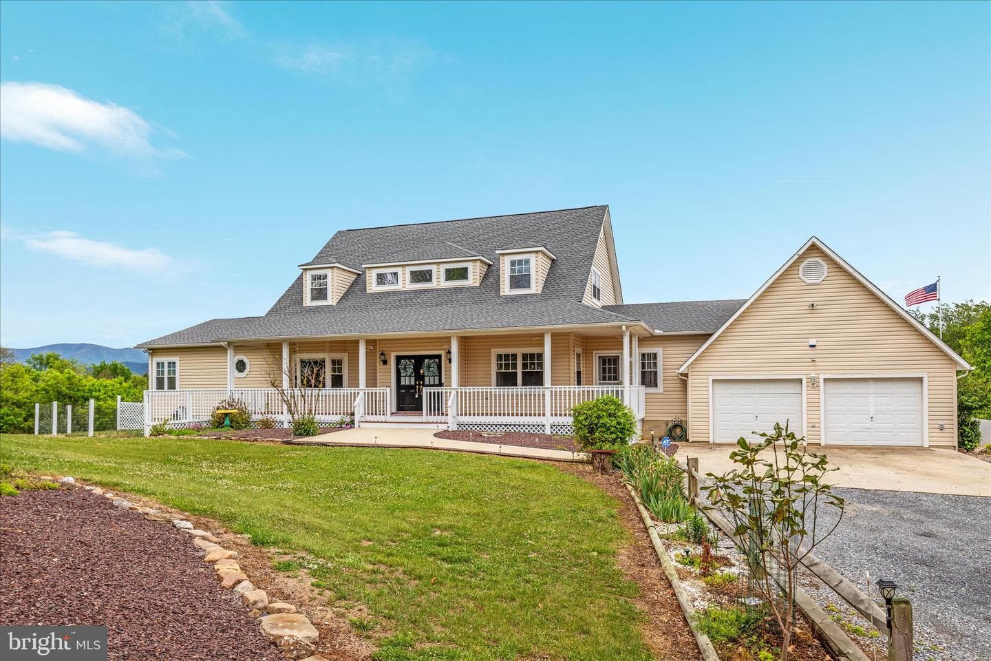 1050 Almond Drive photo 69