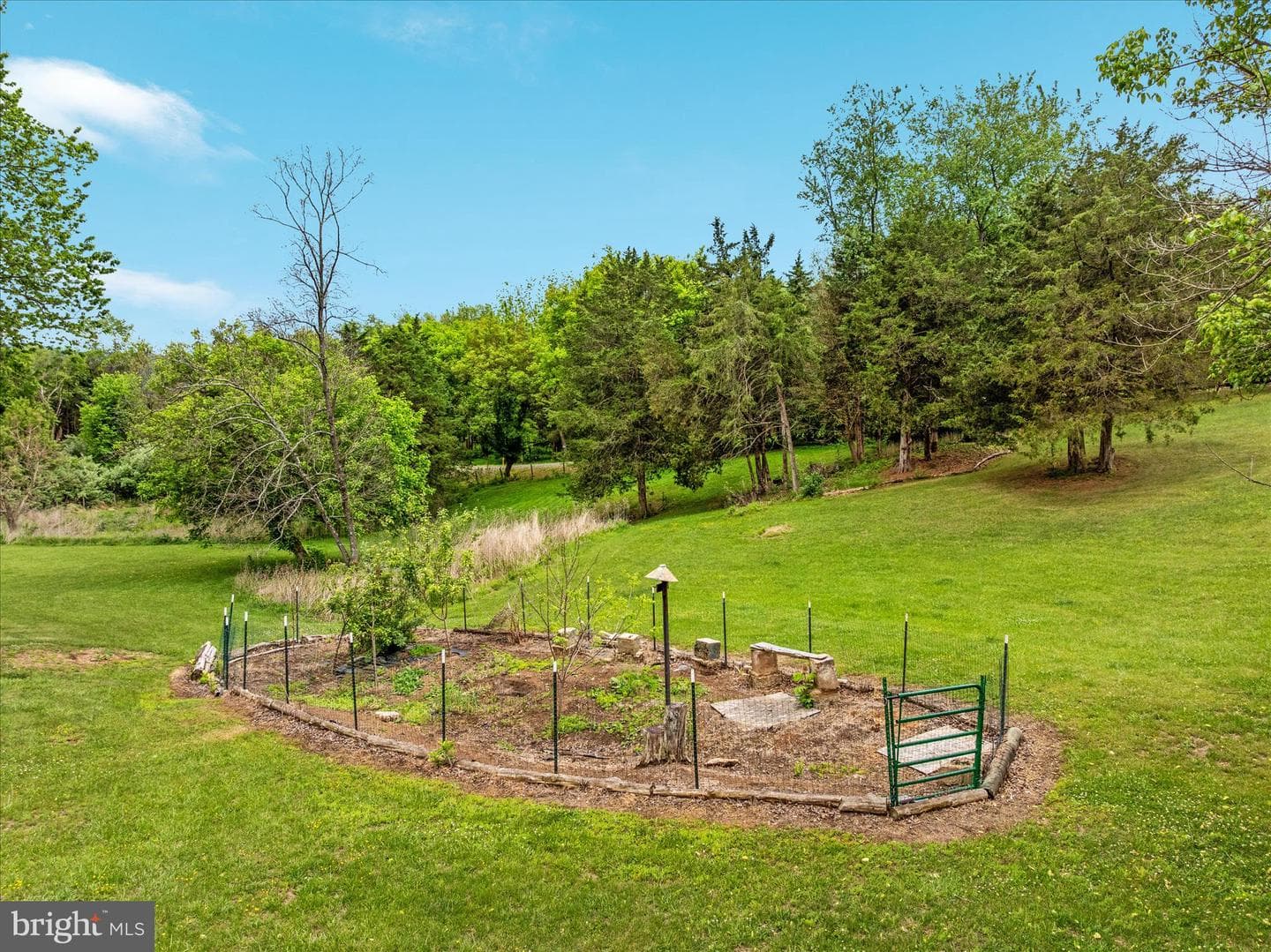 1050 Almond Drive photo 82