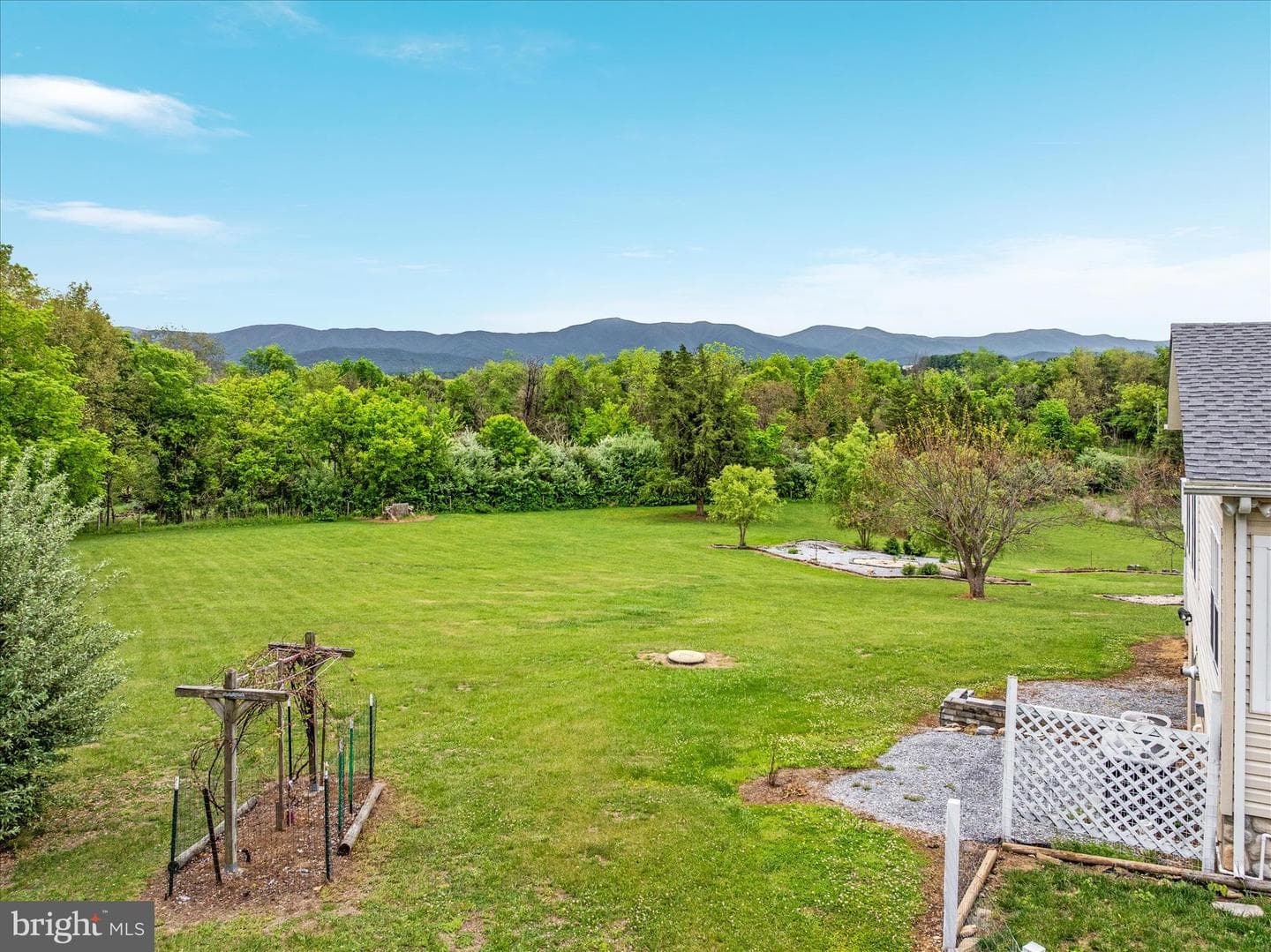 1050 Almond Drive photo 87