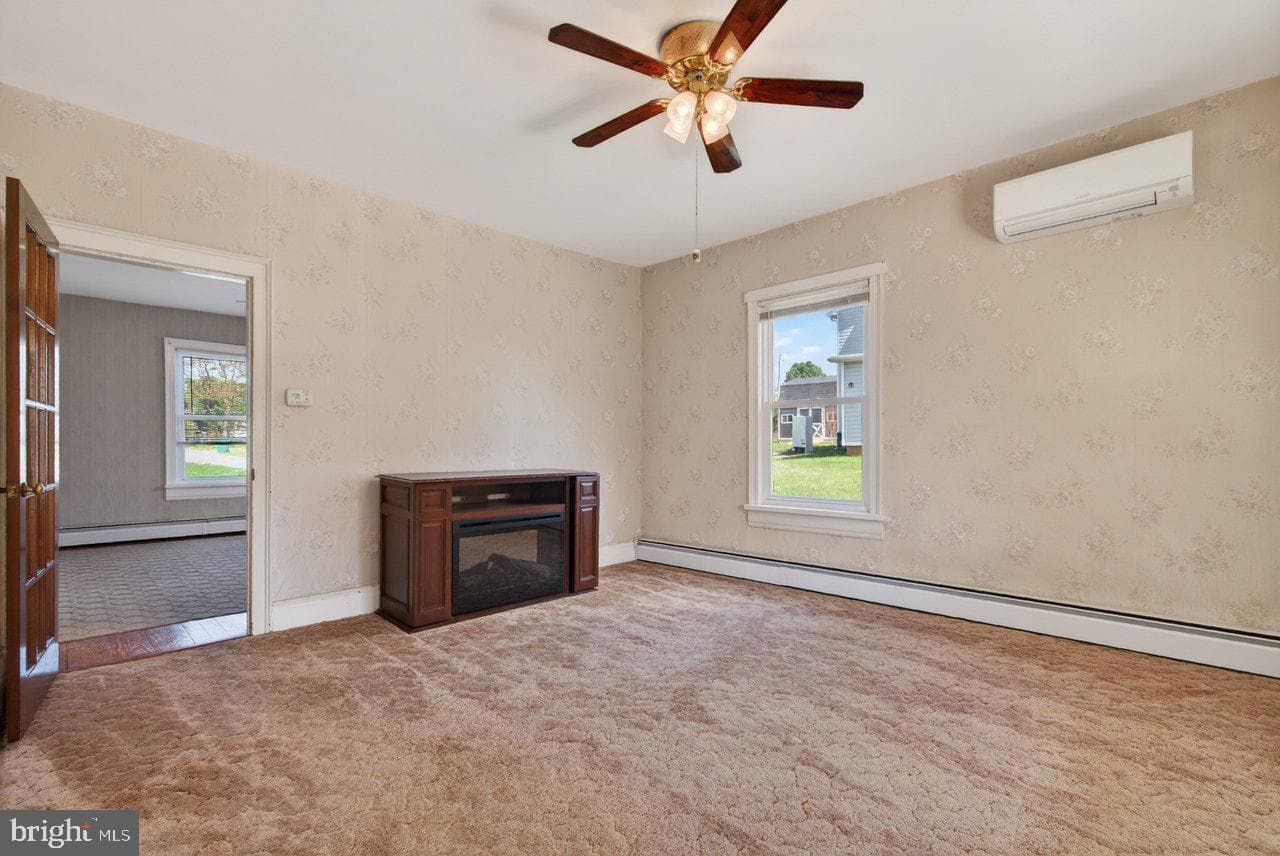 302 Woodland Avenue photo 10