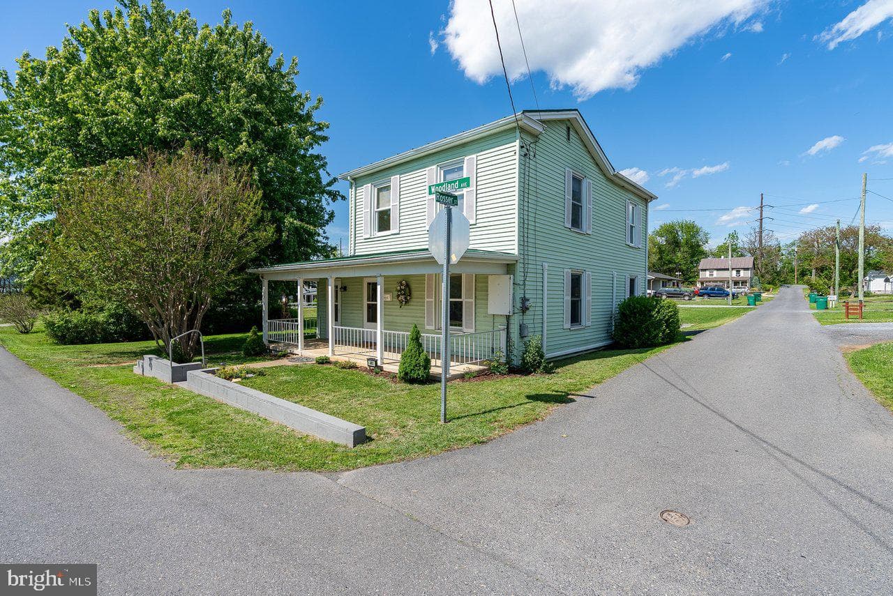 302 Woodland Avenue photo 2