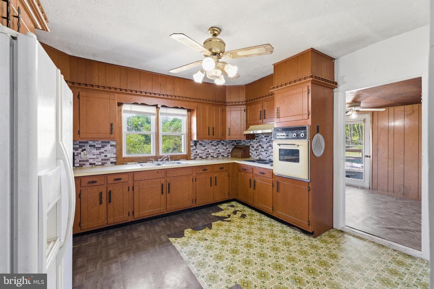 269 Comer Avenue photo 9
