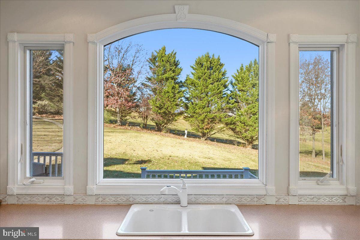 50 Cottage Drive photo 12