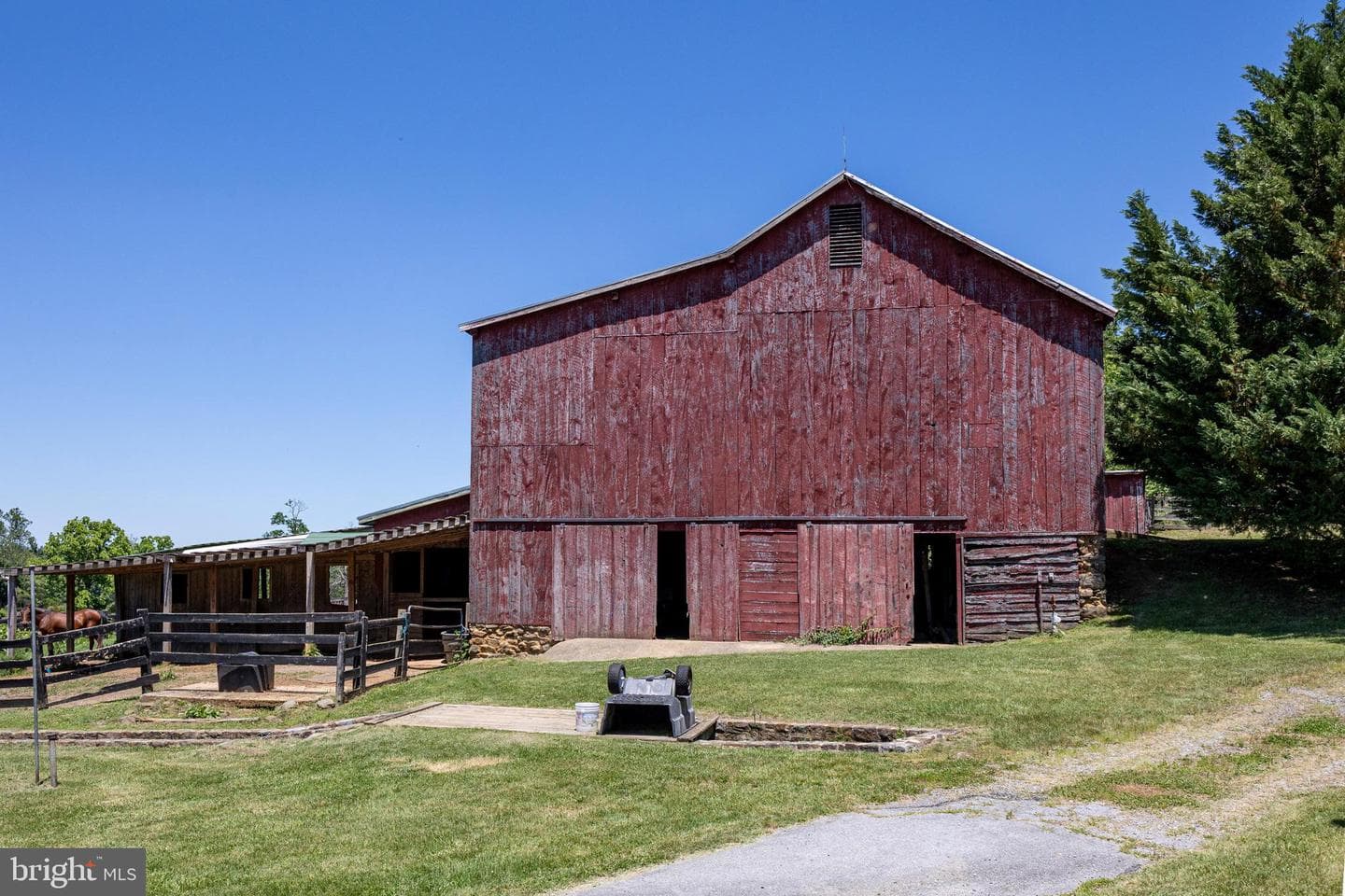 3259 Ida Road photo 4