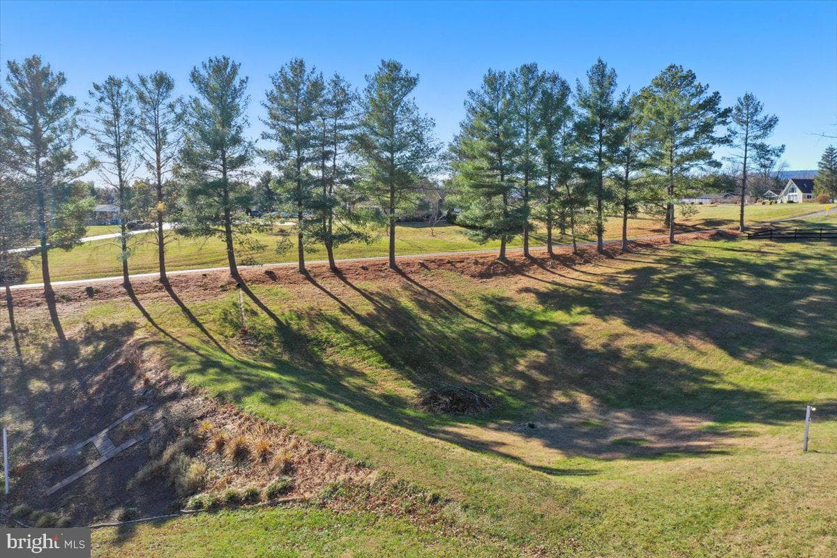100 Cottage Drive photo 41
