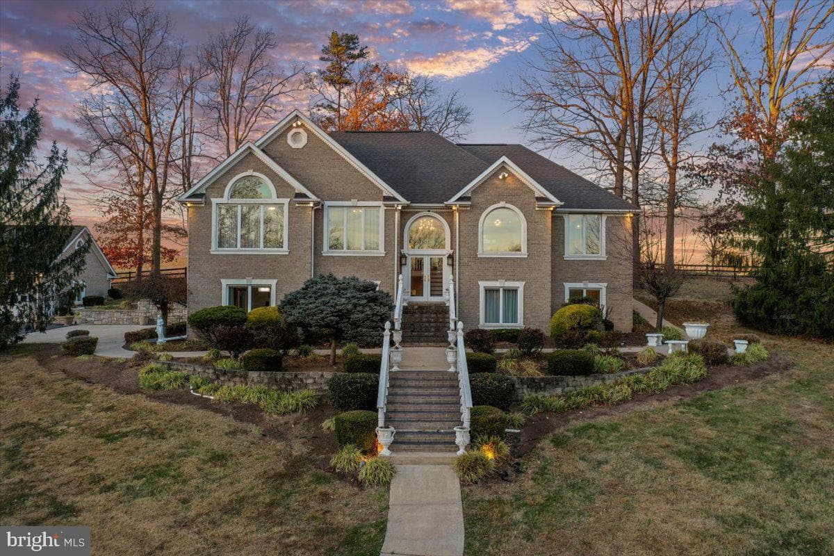 100 Cottage Drive photo 44