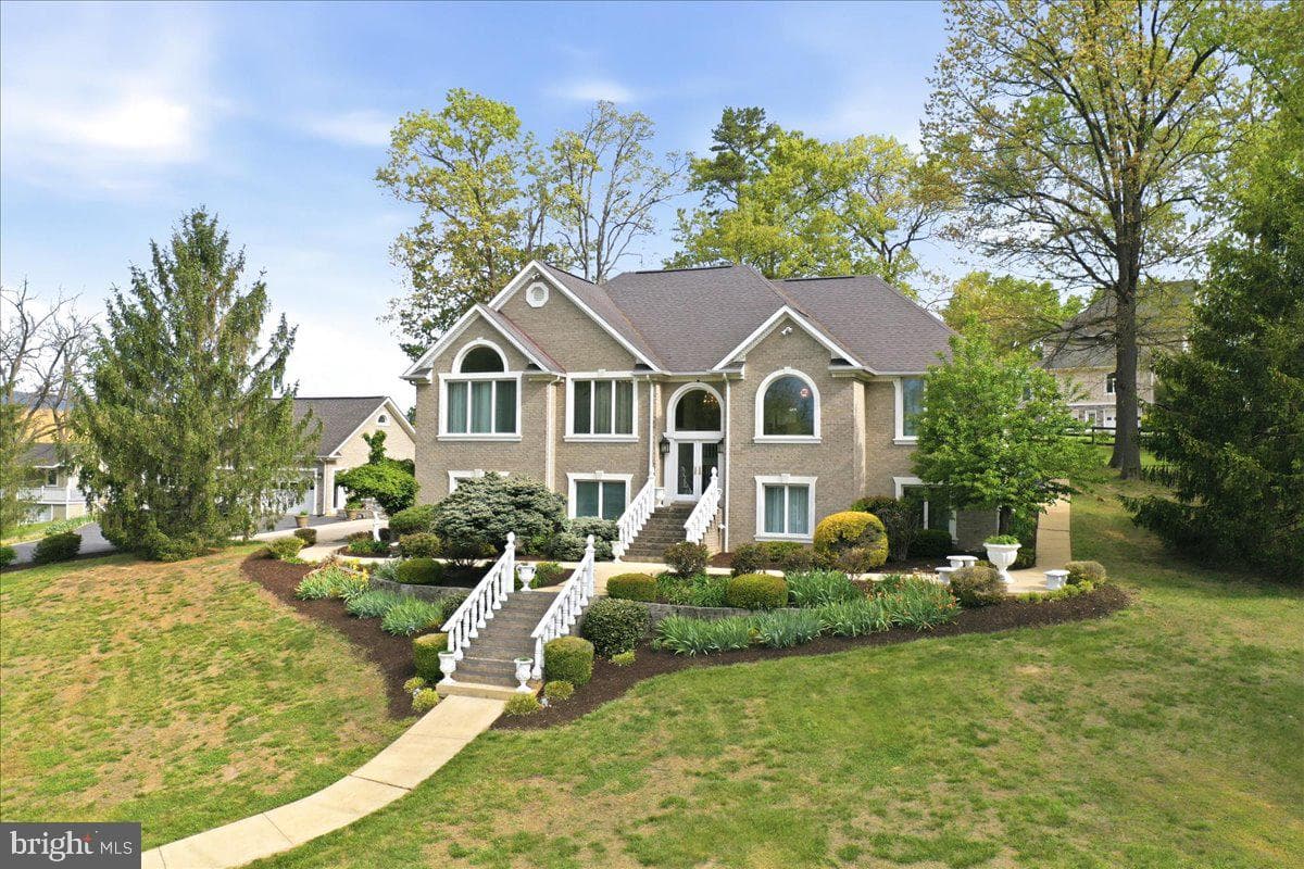 100 Cottage Drive photo 58
