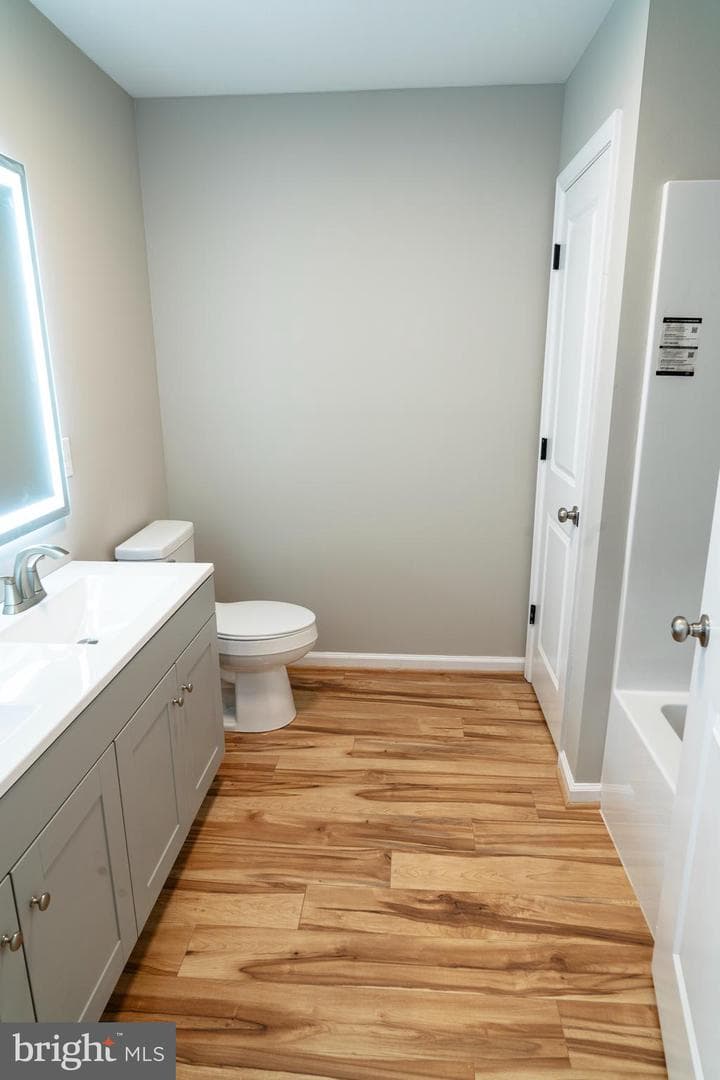 240 Deford Avenue photo 48