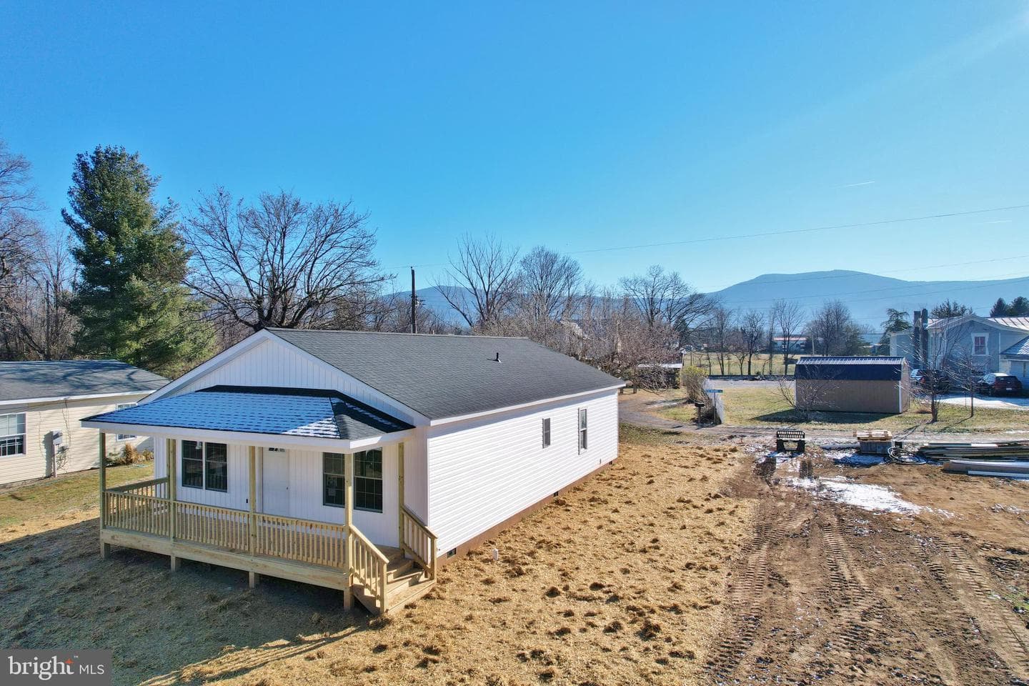 240 Deford Avenue photo 58